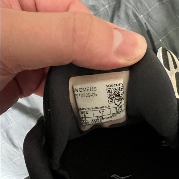 Saucony Black and White Running Shoes - Picture 5 of 5